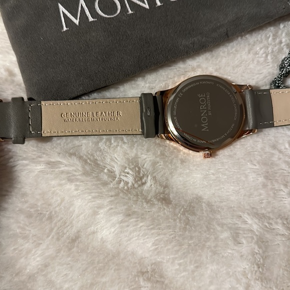 NWT Monroe Classique Watch in Sunburst Solerose - Picture 3 of 4